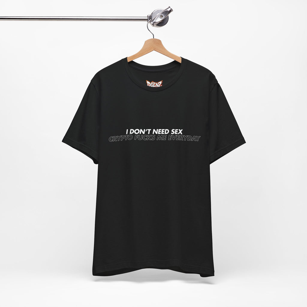 crypto fucks me everyday meme t-shirt